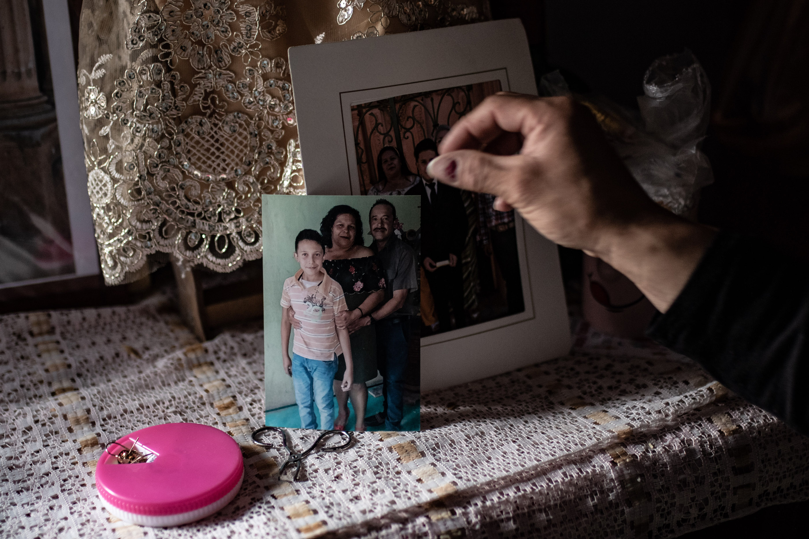 “Vi al niño de reojo, volteó a verme y le rodaban sus lágrimas, asustado”, cuenta Luisa Zapata sobre el día en que su hijo fue secuestrado.