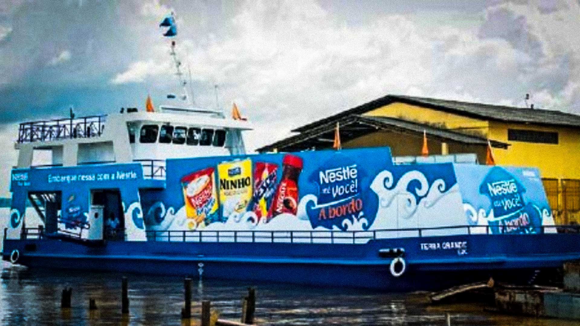 La penetración de Nestlé en el Amazonas a través de su supermercado flotante fue el punto de inflexión que desató el problema de obesidad entre los niños en esa región, como reporta un documental reciente de la BBC. Un ejemplo del efecto de estos productos y su forma de mercadeo. Foto: especial