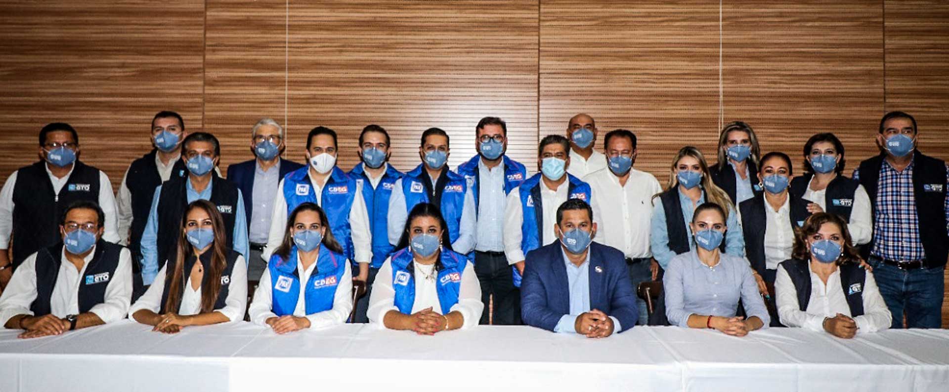 Reunión de la fracción panista del Congreso local con el gobernador durante la plenaria para conformar la agenda legislativa el 24 de septiembre pasado