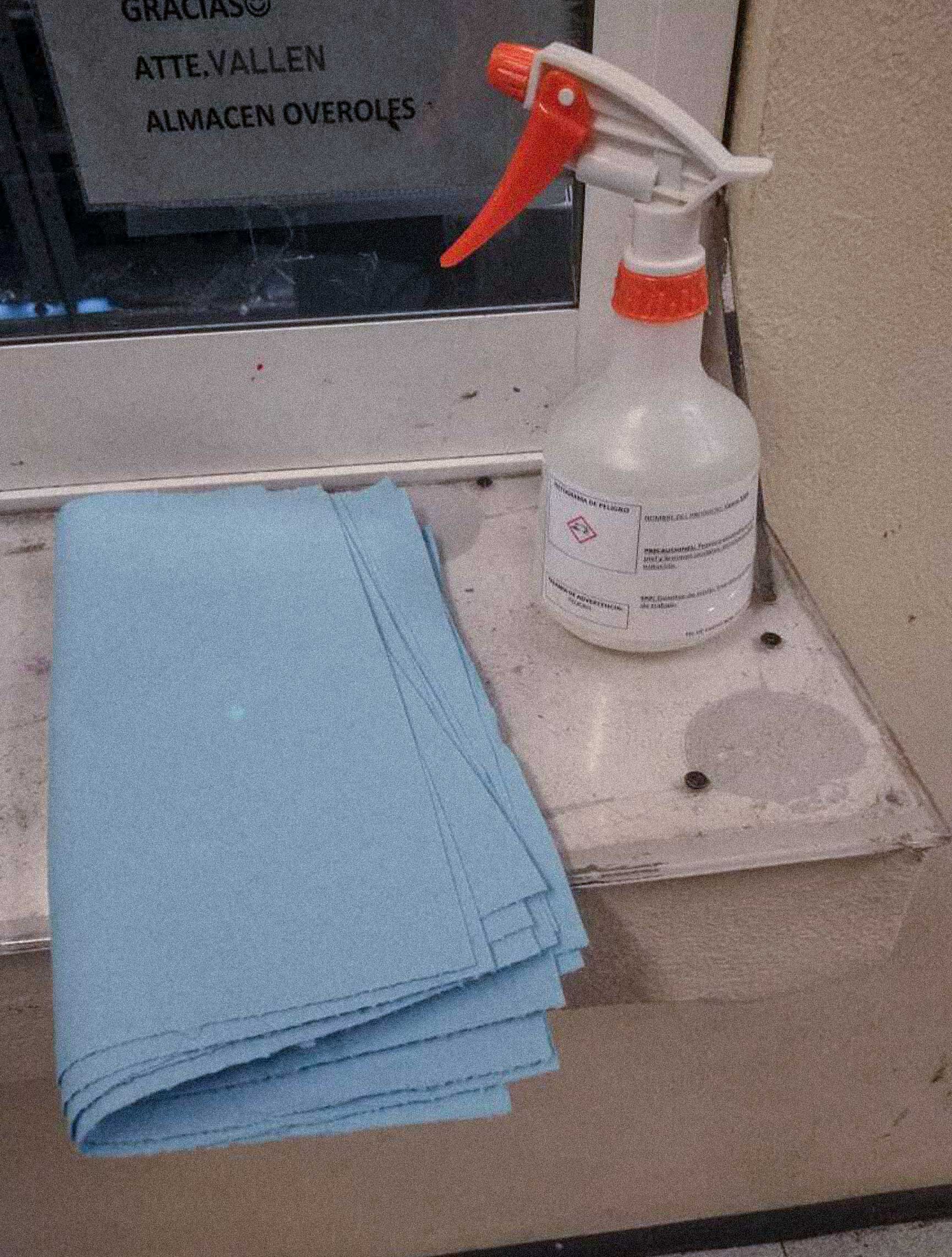 El equipo de sanitización que se le provee a los trabajadores. Foto: especial