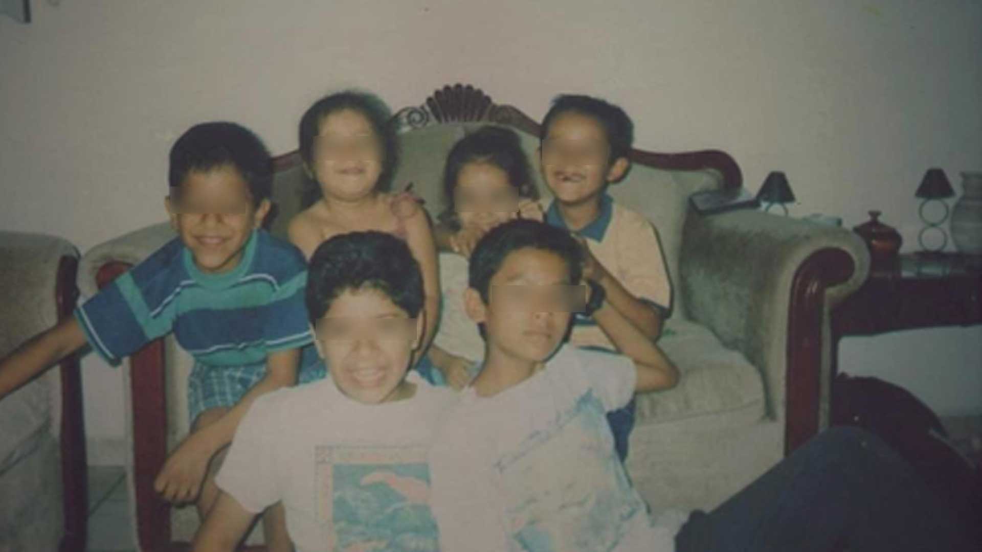 Foto de archivo de Edith Pérez. Aldo se encuentra al frente en el centro, rodeado de sus hermanos. Alexis al extremo derecho abrazando a su hermana, Isae, seguida de Milynali.