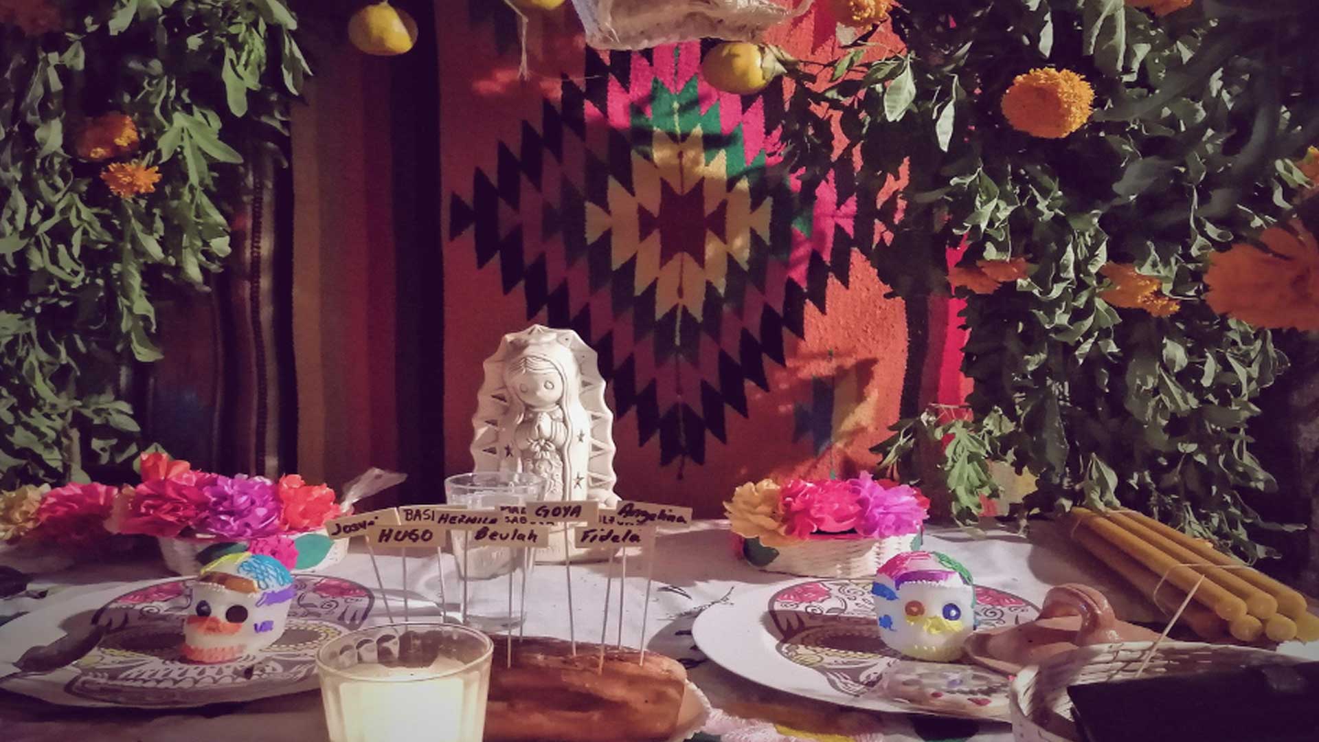 Altar de muertos en casa de Graciela