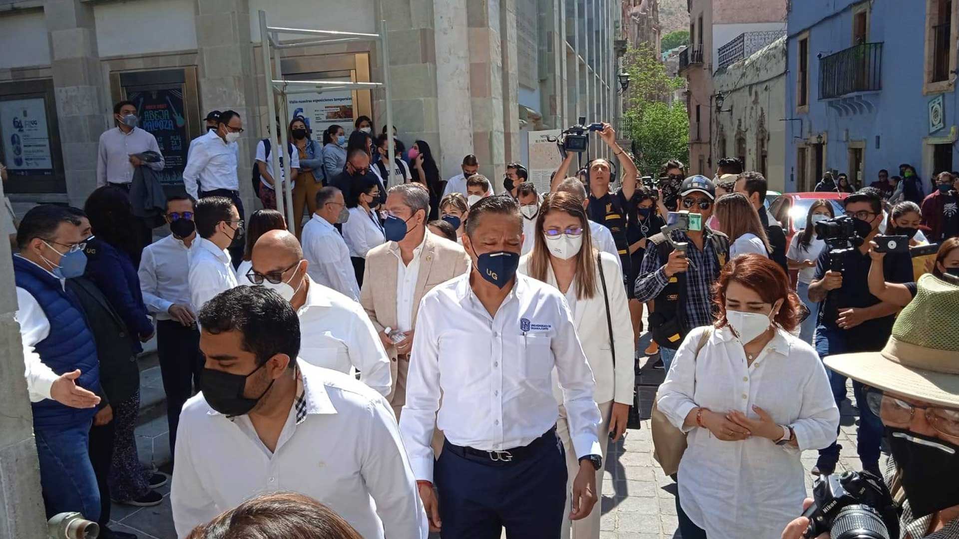 El rector de la UG se sumó a la manifestación. Foto: Yajaira Gasca