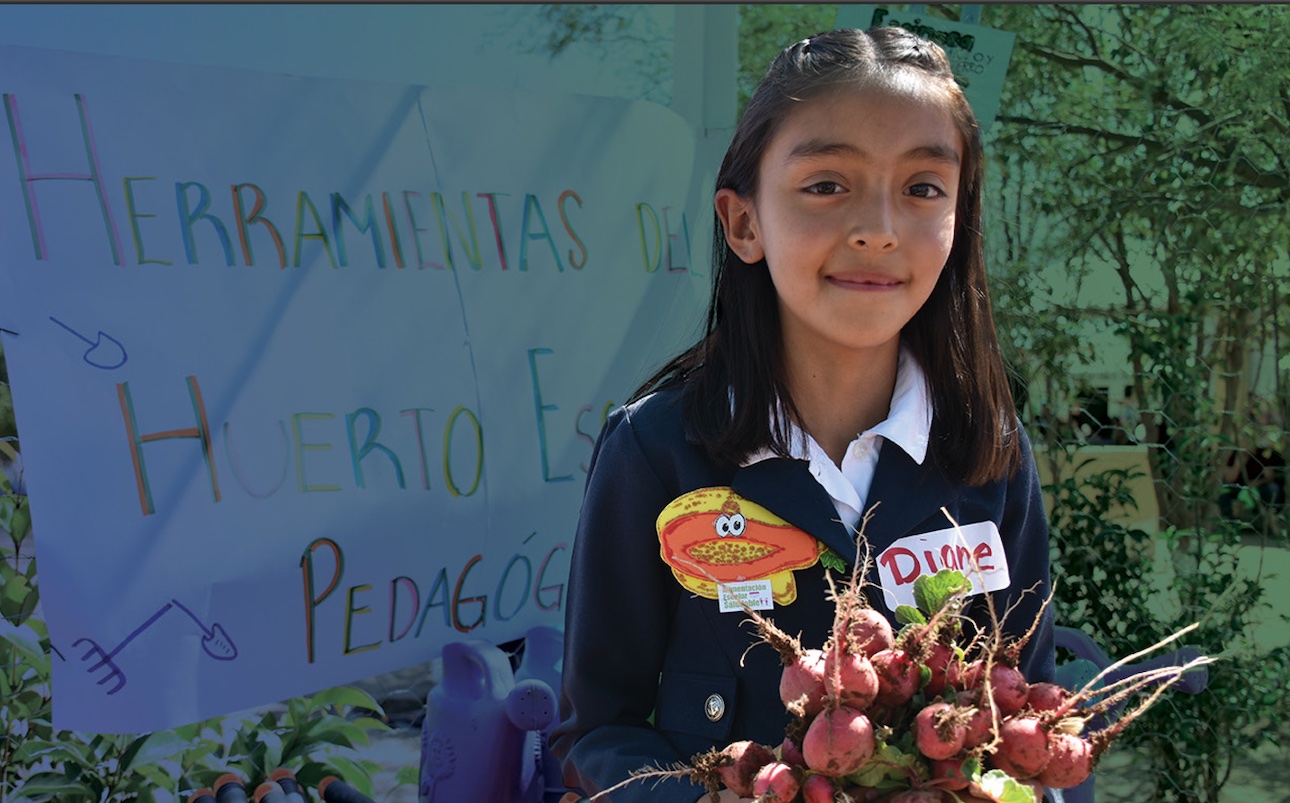 Se pretende enseñar a niños y niñas a consumir alimentos locales y saludables para mejorar su nutrición. Foto: FAO