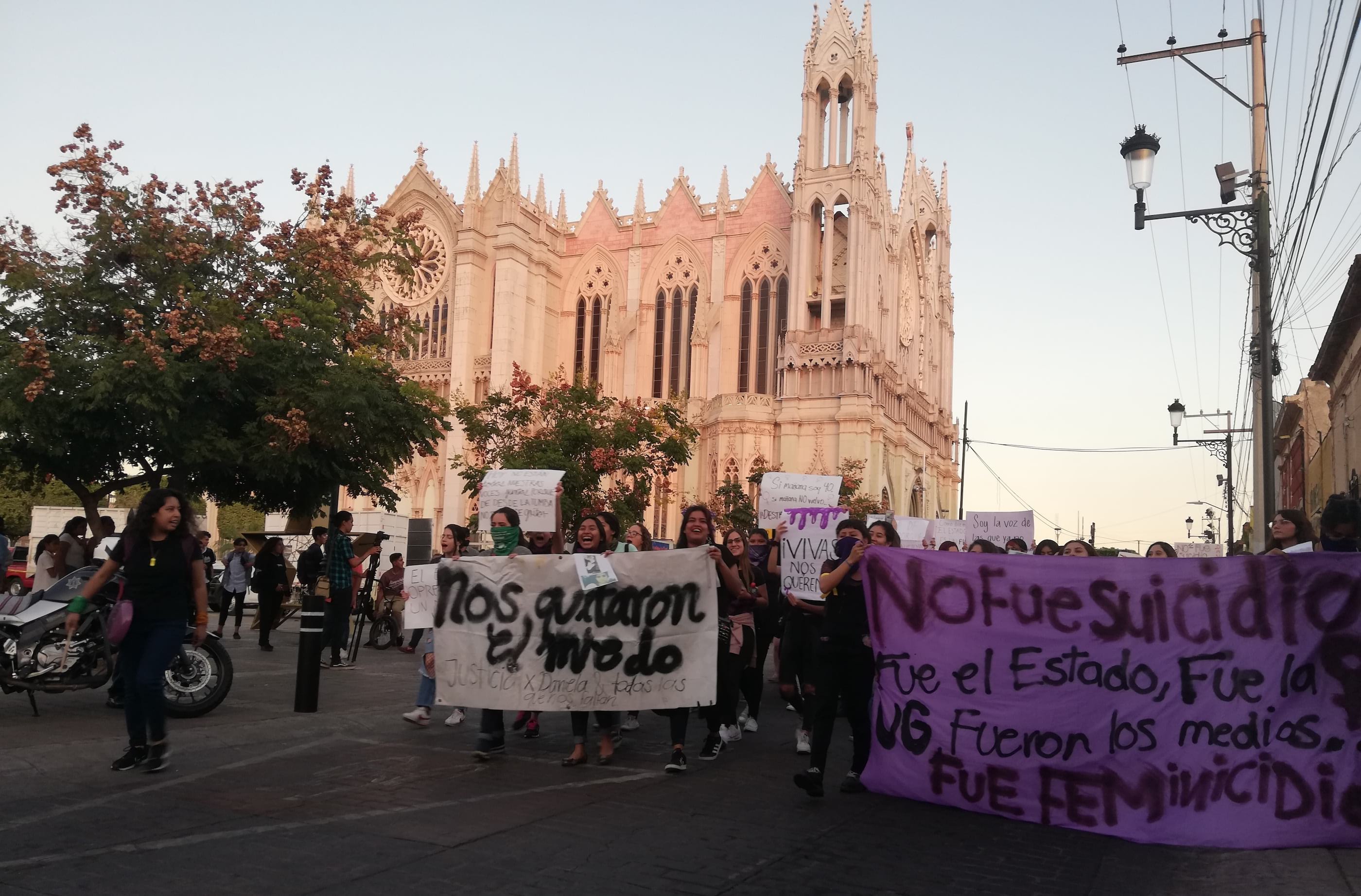 La agenda feminista ha tomado fuerza en el último año. En la imagen, foto de la protesta por el feminicidio de Daniela, estudiante de la UG, en diciembre de 2019.